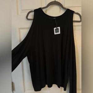NWT Boutique, open-shoulder black blouse. Sz Lg